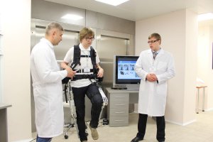 Испытания российского экзоскелета на человеке начались в Нижнем Новгороде  