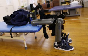 Испытания российского экзоскелета на человеке начались в Нижнем Новгороде  