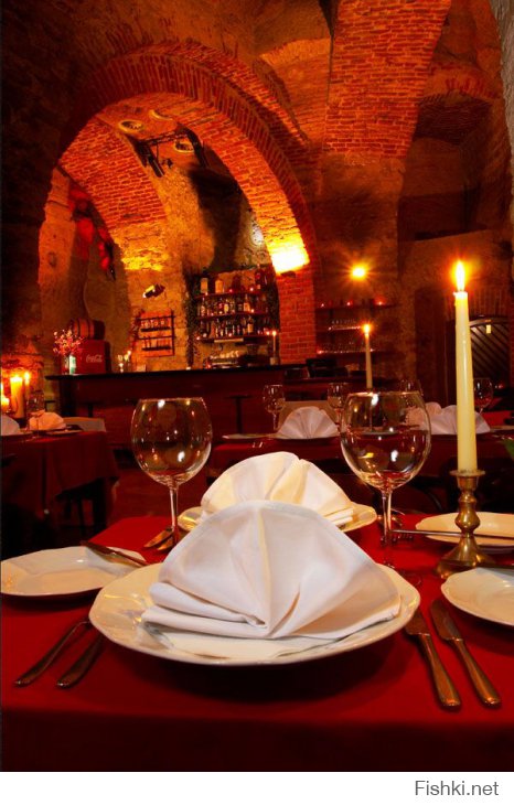 А я бы добавила в статью ресторан "Peklo" в Праге! Адский интерьер в пещере XII века!