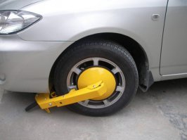 Как британские патрульные нарушителя задерживали