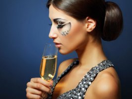 хахах! забил модель типичного поведения ТП.

Дива
Вы дадите мужчине шанс, только если будете уверены в нём на 100%. Объединили в себе черты красотки, отличницы, стервочки и милой подруги. Не всем дано понять вашу натуру, но на каждый бокал изысканного вина найдётся свой ценитель.