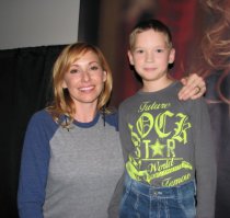 Согласен! Кэри Байрон офигенна! )) Люблю рыженьких ))