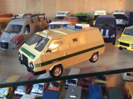 Есть у меня такой в коллекции!)