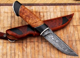 вот ,для примера,мастер с ганзы под ником Grishka кует вот такие клинки,это псевдо-дамаск?