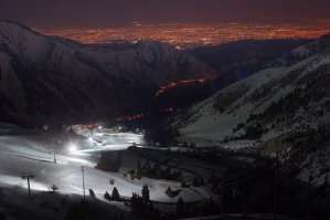 Лыжи не забудь) Выше котка еще горнолыжный комплекс есть.