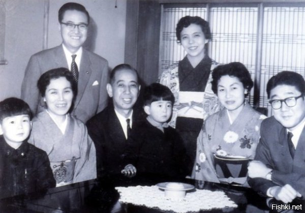 Многоликий чувак !!!
Синдзо Абэ — премьер-министр Японии
