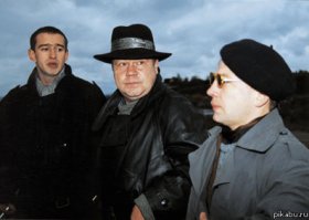 "Это наша корова! И мы ее доим!"