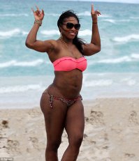 Творожок, кашка, да, не вру ни капли. Это не член в трусах, вы чо - женоненавистник???