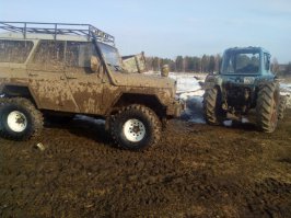 Как охотник более чем с 20-ти летним стажем, могу сказать что фото более чем показательное! 
"Чем круче джип, тем дальше идти за трактором"©