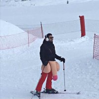 Видимо совсем куёвый лыжник!