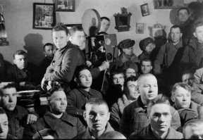 Аффтар, вот настоящие чувства зрителей в 1943 году: