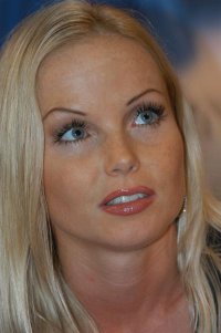 Кому как, но Сильвия круче!