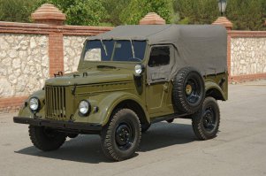 Каким местом? Боковым расположением запаски?