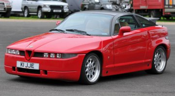 минус исключительно за это авто- у него есть лицо, оно неповторимо, оно современно!