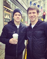 а вот Бен Аффлек что то запустил себя