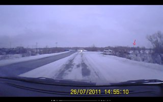 Цитата: Водитель же "Ниссана" ориентировалась при разгоне, видимо, не на знак "Уступи дорогу",