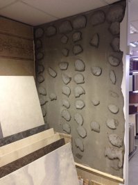 Таки это образцы в магазине налеплены были, там аккуратности особой не надо...