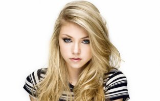 Тейлор Момсен явно не хватает