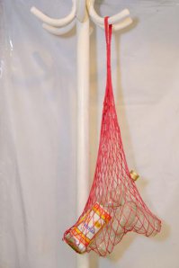 да нет же! но откуда японский дизайнер знает об авоське?!