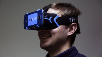 НАШ ОТВЕТ: Российская компания Fibrum изобрела и уже продает по цене шлем виртуальной реальности, по сути, представляющий собой ответ устройствам зарубежных производителей В качестве экрана используется экран вашего смартфона, Вам не придется покупать дорогостоящие компьютеры. Никаких проводов и возможность подключения любых аксессуаров, джойстиков, наушников. Шлем виртуальной реальности Fibrum Pro можно купить за цену от 7000 рублей, то есть от 100$.