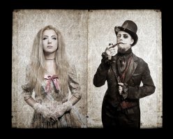 Лусинэ Геворкян - очень странно видеть это в ряду с Тарьей, Emilie Autumn и Amy Hartzler. Слишком посредственный и однообразный рок Луны и невыносимая истерика агонии Трактора, каждая одинаковая предыдущей. И где у неё Голос??

С другой стороны где великолепная Aya (Anna Stefanowicz) из UnSun?