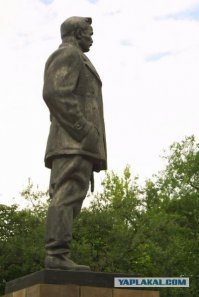 Ох уж этот товарищ Артем (Сергеев) со своим пальцем левой руки... ;)