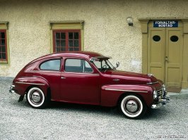 Вот с неё смцирили машинку!
Модель Volvo PV60 начало выпуска 1944