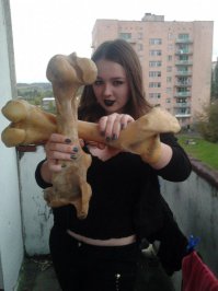 Мля корова сожрала корову, да это мля канибализм!