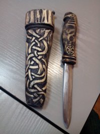 Я из клена делал