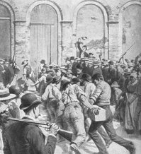 Еще немного исторических фактов о суде Линча. Самым массовым линчеванием в истории США была казнь 11 итальянских мафиози в Новом Орлеане 14 марта  1891 г. В городском суде судили 19 итальянцев за убийство главы полиции города, приговор оказался неожиданно мягким, собралась толпа протестующих под лозунгами "Кто купил суд?".  Отбили итальянцев у охраны и 11 из 19 линчевали.