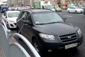 Боишься эвакуатора - выверни колеса в любую сторону. Говорили они!