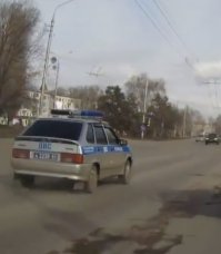 Согласен полностью. А еще, хоть на коповском ато и написано дпс, но люстра у них сине-синяя, с попытками сделать из нее красно-синюю. В итоге получилась черно-синяя.