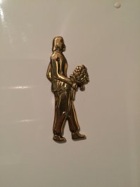 Это не так искрометно, но тоже оригинально.