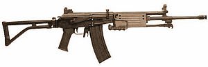 есть еще Израильский Galil AR
Финский Valmet Rk. 62
КНДР Type 56
и еще штук пятьсот или даже больше, видов и модификаций родного сердцу АК
и плевать все хотели на лицензии