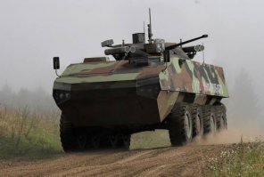 Разработанный ООО «Военно-промышленная компания» (ВПК) БТР-87 (на 1 фото)представляет собой глубокую модернизацию БТР-82А и имеет отличную от всего семейства БТР-80/БТР-82 компоновку с передним расположением моторно-трансмиссионного отделения (двигатель находится спереди справа) и кормовым расположением десантного отделения, с кормовым выходом десанта. Соответственно, машина имеет полностью новый бронекорпус. Опытный образец БТР-87 оснащен стандартным для БТР-82А боевым модулем БППУ с 30-мм автоматической пушкой 2А72 и 7,62-мм пулеметом ПКТМ.По известным сведениям, БТР-87 разработан ВПК в инициативном порядке и предназначен главным образом для продвижения на экспорт. Потому что для ВС РФ разработан БТР Бумеранг (на 2 фото):