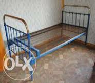 эээх детство я скучаю( наш вариант харкалки
1) прут от боковины кровати
2) волчья ягода (только хард кор, "леска" рядом была) 
3) липучка (со стройки)