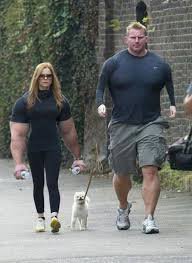 Лучшие фотошопы фотографии Дженнифер Лоуренс, играющей в баскетбол