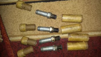 Свечи для АН-2 не нужны? Случайно в хозяйственном шкафчике завалялись "на всякий пожарный"