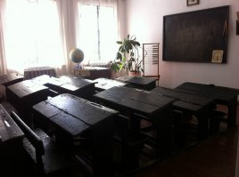 Ох с удовольствием побывал в Алтайском крае,в доме у Василия Шукшина,банька где парился Шукшин,камера на которую снимали Калину Красную и класс где учился Василий Макарович...