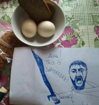 одному мне показалось непристойно ТАК ставить хлеб в миску с яйцами для дочери? боюсь предположить, какой формы верхняя корочка 8)