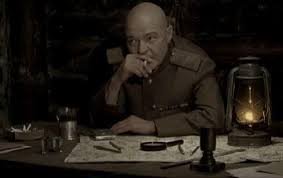 Отличный Актер!!! Долгих лет жизни!
Мне больше всего нравится его роль Комдива Лыкова, в сериале "Штрафбат"