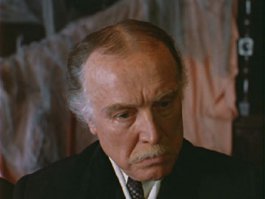 А какой премьер-министр в "Холмсе..."! Всего пара эпизодов, но запоминается...