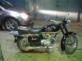 За ящик водки достался Восход-2. Старались восстановить именно в первозданном виде, при минимуме неоригинальных деталей. За 1к руб купили донора, сейчас на ходу стоит в гараже, ждет весны)