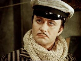 Для меня именно они наиболее подходят на эти роли, жаль что не сыграли вместе.