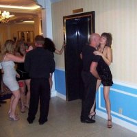 Затанцевал...