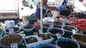 Вот обещала греческий рынок показать,могу фото загружать уже.ноябрь 2015.