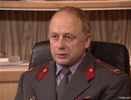Не знаю, каким он был врачом, но актёр - классный! А эту гниду сыграл так, что хотелось своими руками задавить!