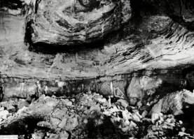 Потом ещё, иногда, получается готичная пещера, забежав в которую можно сделать флюорографию со всех сторон.