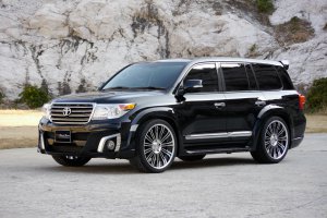 По мне, превращение внедорожников в паркетники выглядит гораздо нелепее.