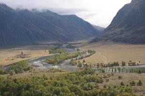 долина Чулышмана с высоты "Каменных грибов"